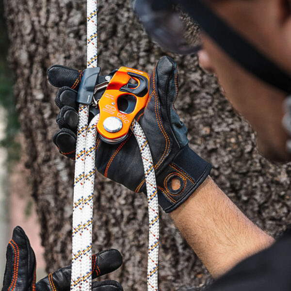 CRIC Multi-Functional Rope Clamp